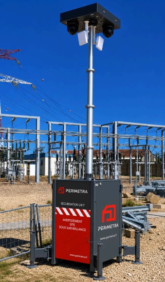 Tourelle de vidéosurveillance autonome MetraGarde installée sur un site industriel